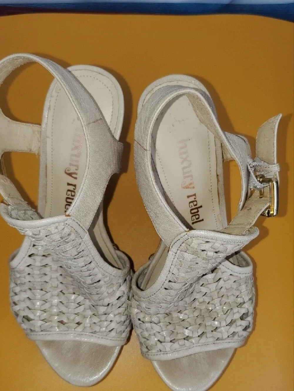 luxury rebel Cream Woven Leather Peep-Toe With Wooden Platform Sandals